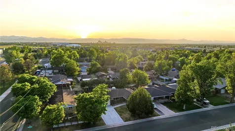 323 Fulton Street Aurora CO 80010