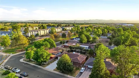 323 Fulton Street Aurora CO 80010