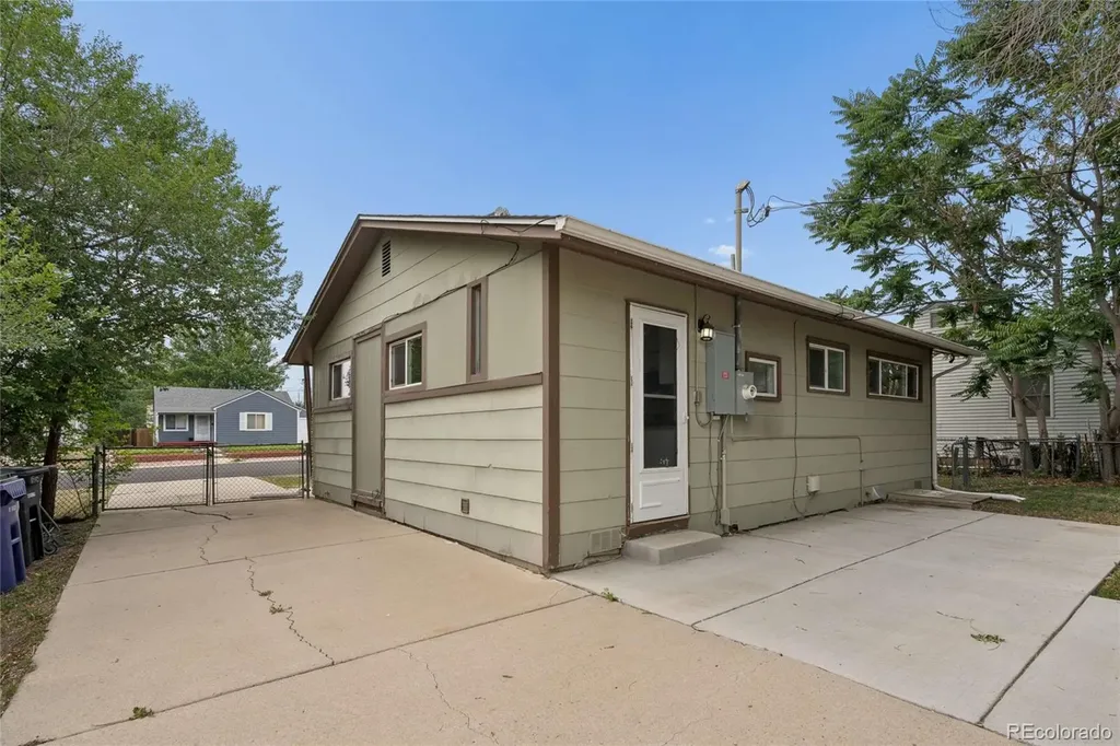 1510 S Yates Street Denver CO 80219