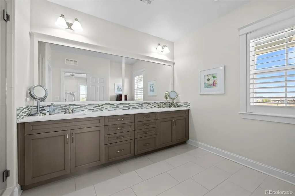 5093 Valentia Street Denver CO 80238