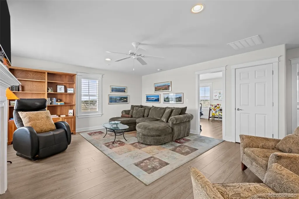 5093 Valentia Street Denver CO 80238