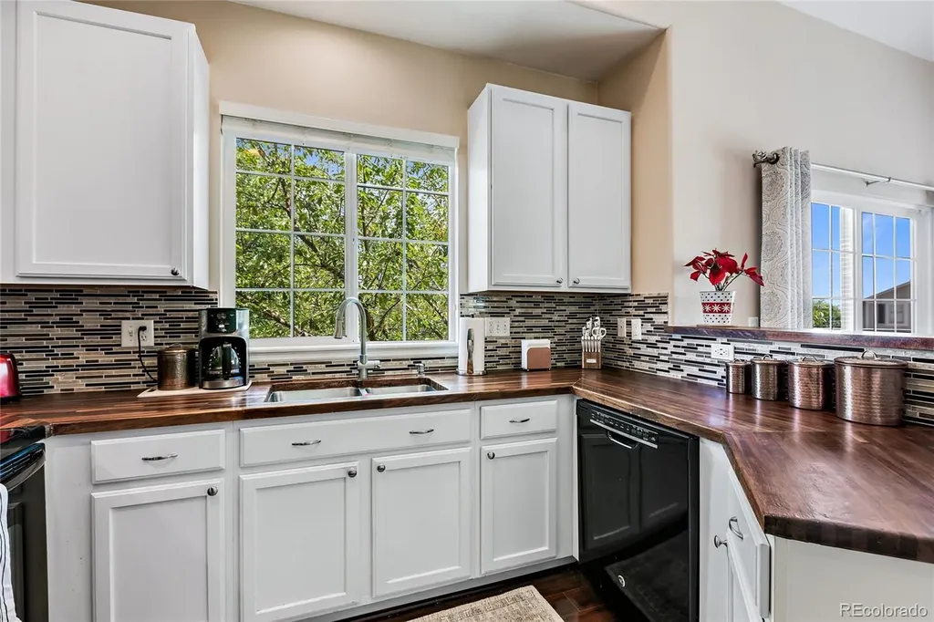 6825 S Webster Street Littleton CO 80128