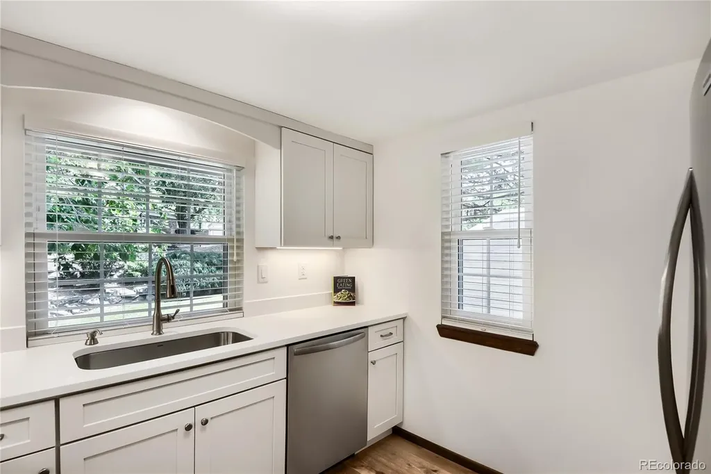 2901 W Long Drive Littleton CO 80120