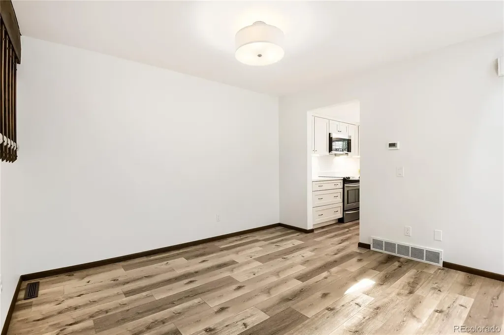 2901 W Long Drive Littleton CO 80120