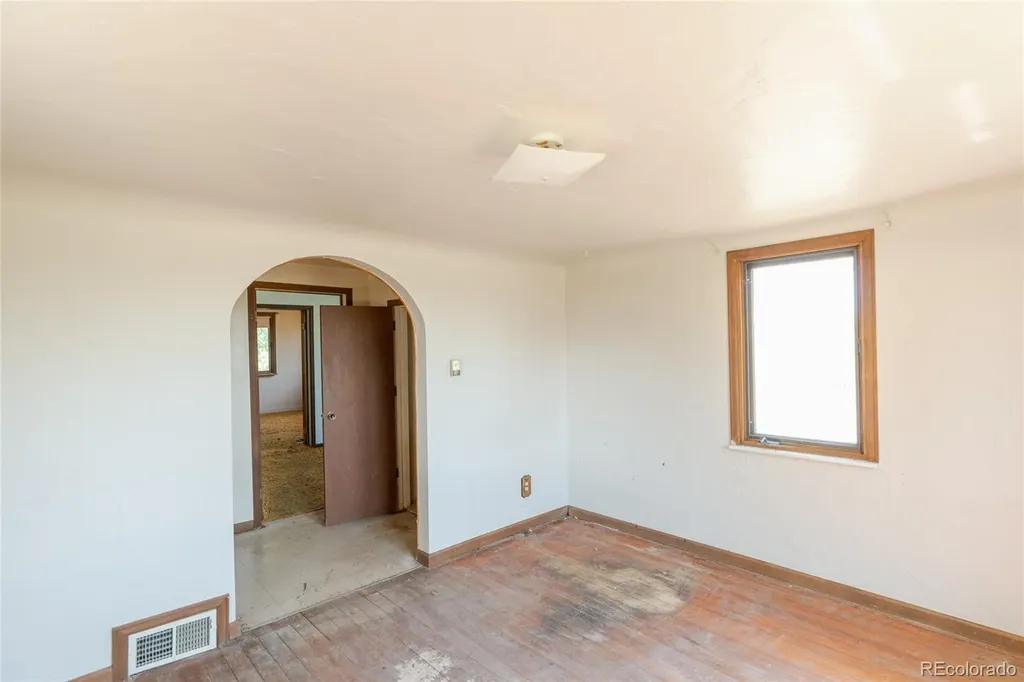 935 S Lowell Boulevard Denver CO 80219