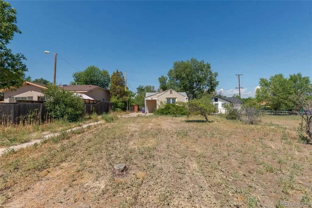 935 S Lowell Boulevard Denver CO 80219