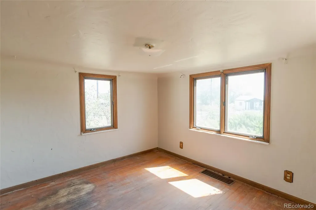 935 S Lowell Boulevard Denver CO 80219