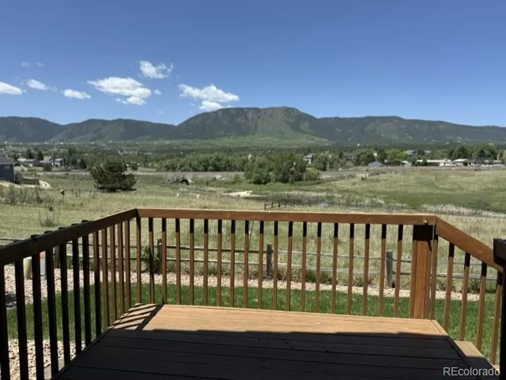 2176 Creek Valley Circle Monument CO 80132
