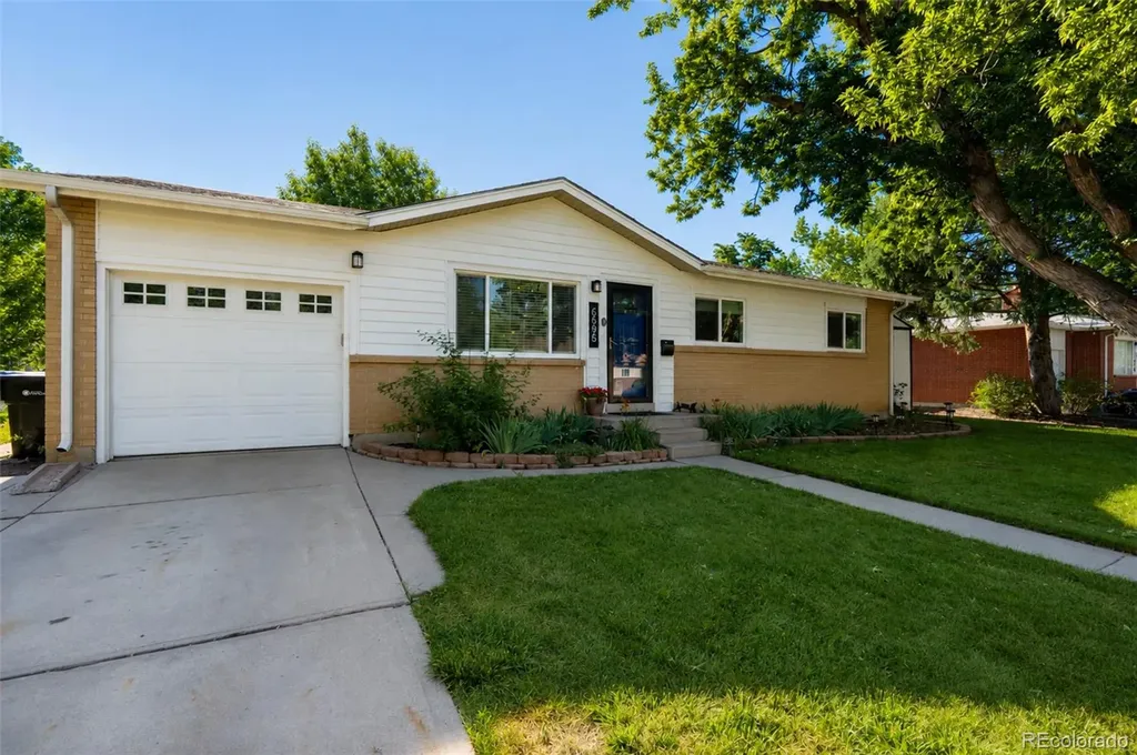 6696 Newcombe Street Arvada CO 80004