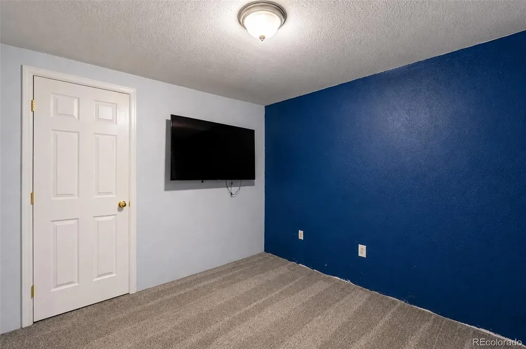 6696 Newcombe Street Arvada CO 80004