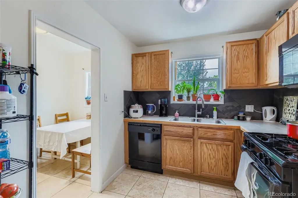 452 N Perry Street Denver CO 80204