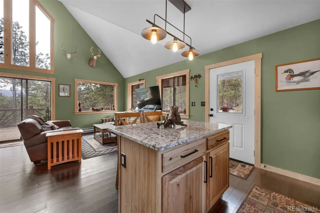 153 Arrowrock Circle Florissant CO 80816