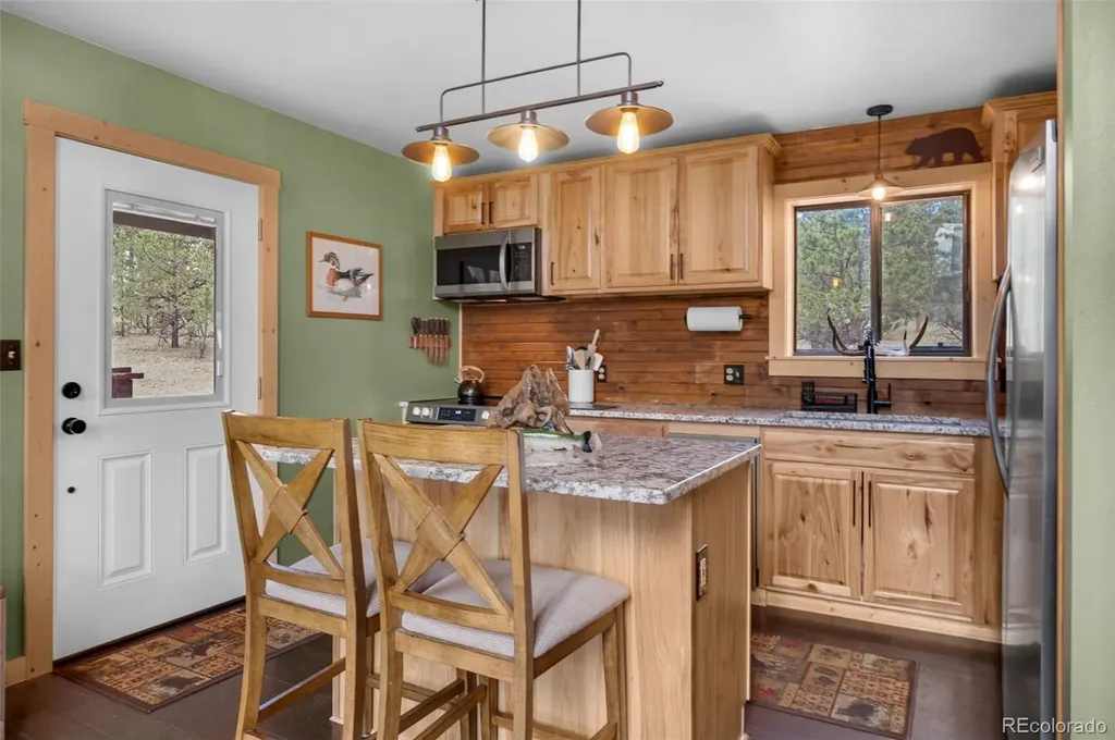 153 Arrowrock Circle Florissant CO 80816