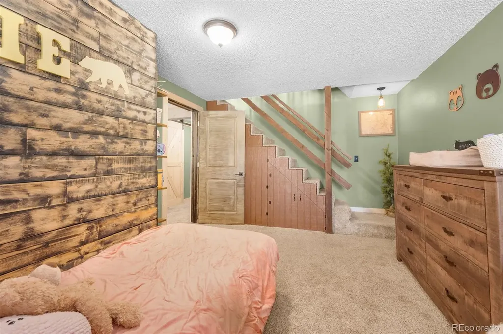 153 Arrowrock Circle Florissant CO 80816