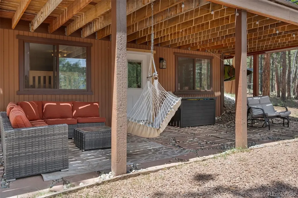 153 Arrowrock Circle Florissant CO 80816