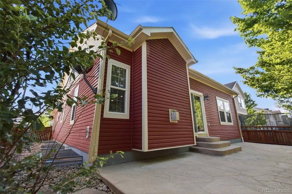 1904 Coach House Loop Castle Rock CO 80109