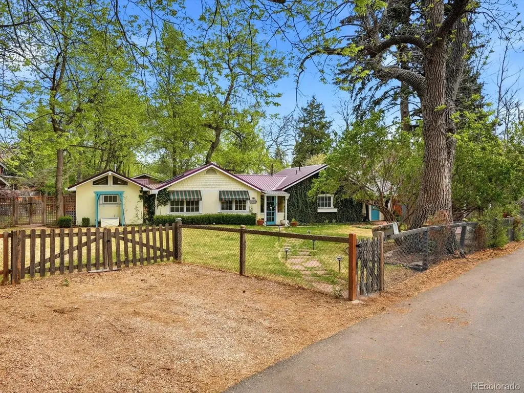 1602 Glen Bar Drive Lakewood CO 80215