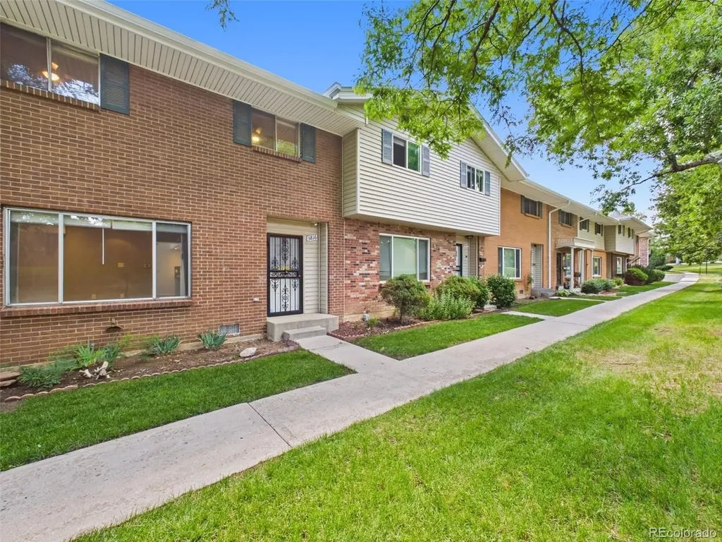 3816 S Yosemite Street Denver CO 80237