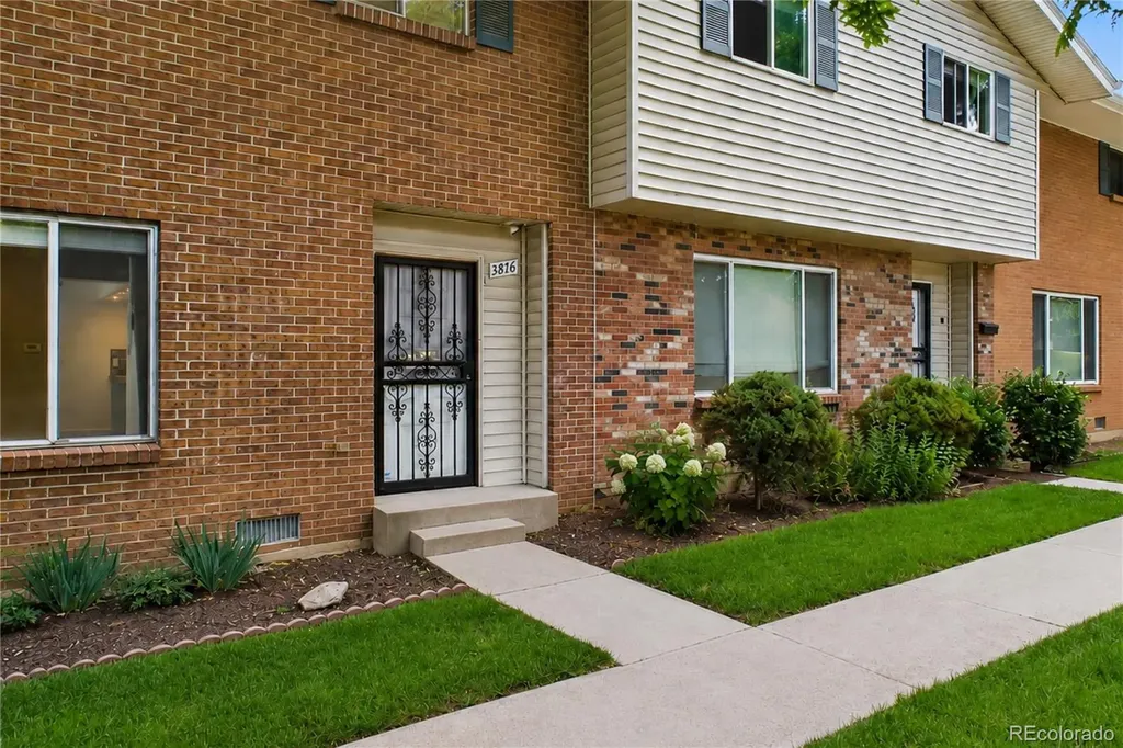 3816 S Yosemite Street Denver CO 80237