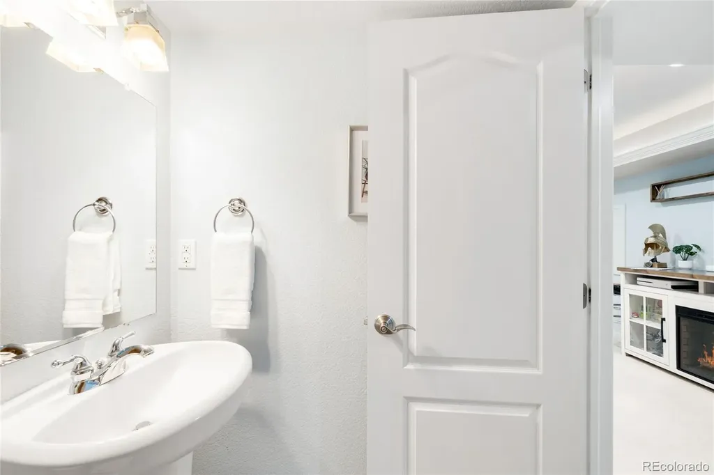 9135 E 29th Place Denver CO 80238