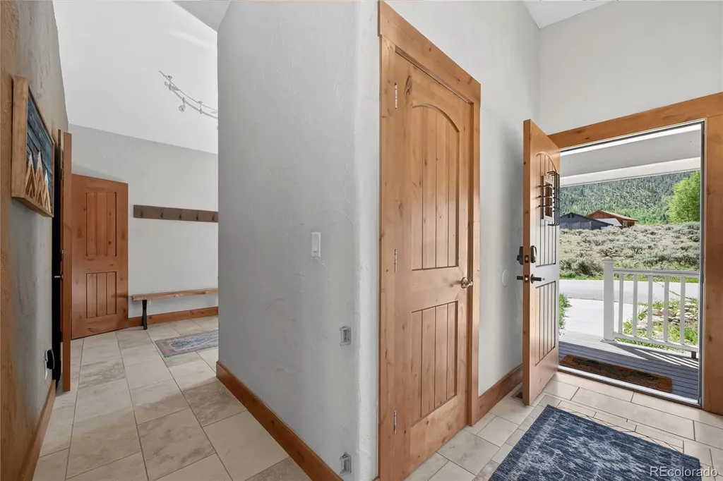 20 Honeysuckle Court Granby CO 80446