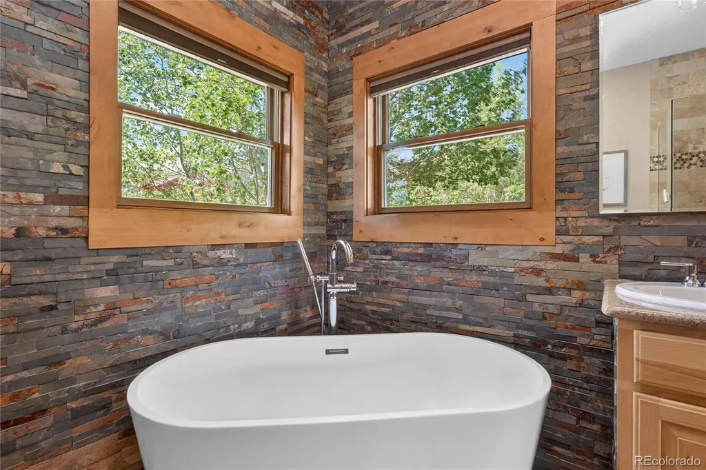 20 Honeysuckle Court Granby CO 80446