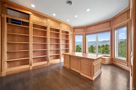 6230 Spurwood Drive Colorado Springs CO 80918