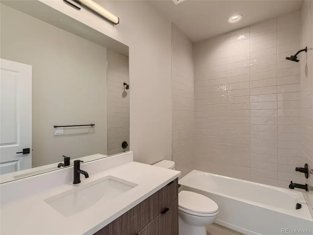 2605 W 40th Avenue Denver CO 80211