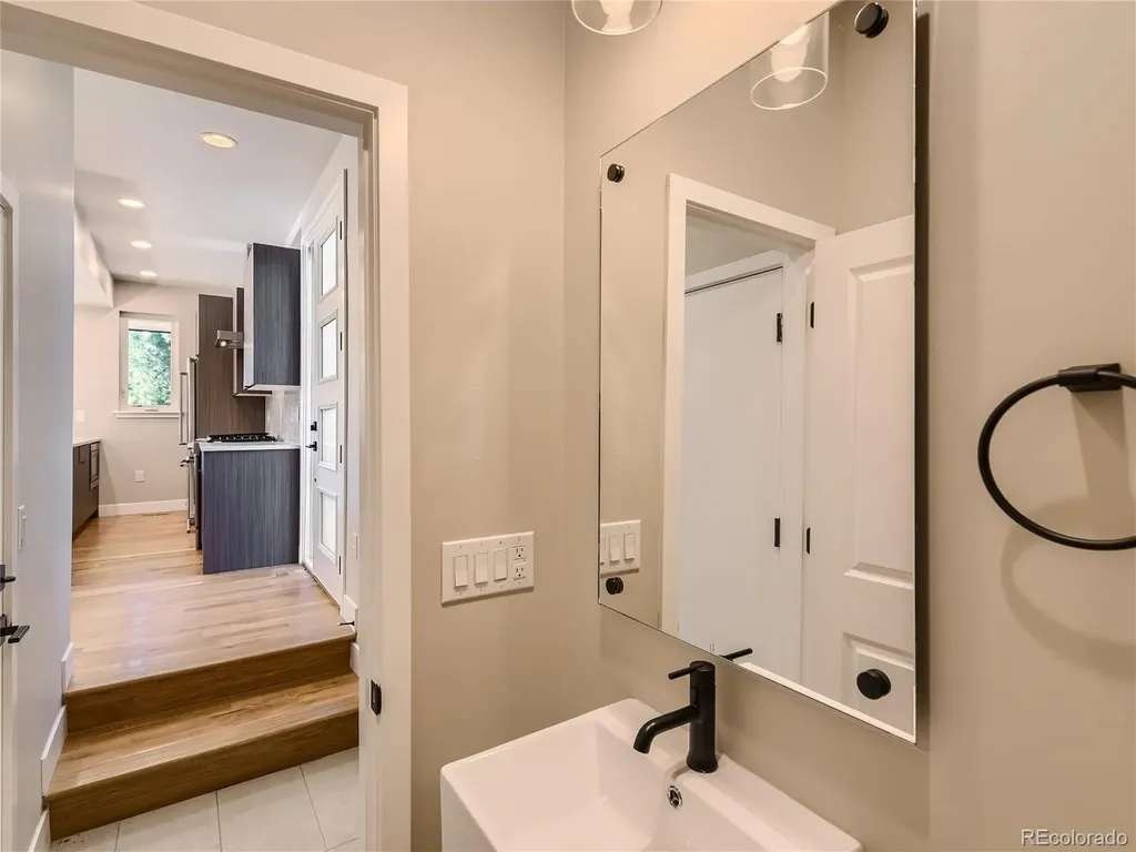 2605 W 40th Avenue Denver CO 80211