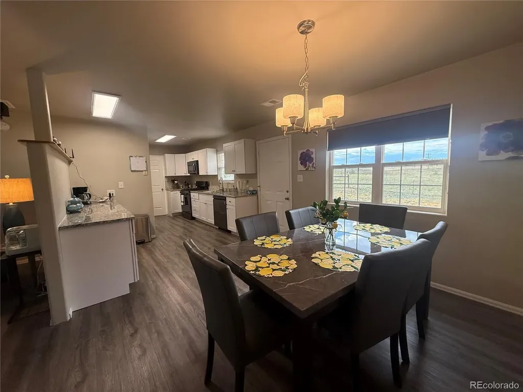 17 Garfield Circle Florissant CO 80816