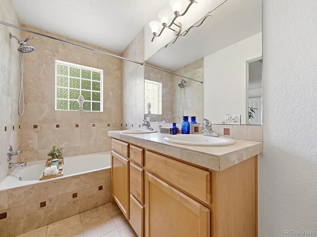 827 Spruce Court Frederick CO 80530