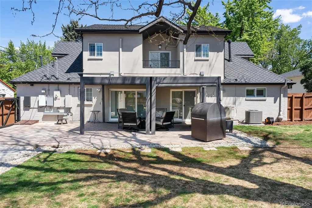 215 Ivanhoe Street Denver CO 80220