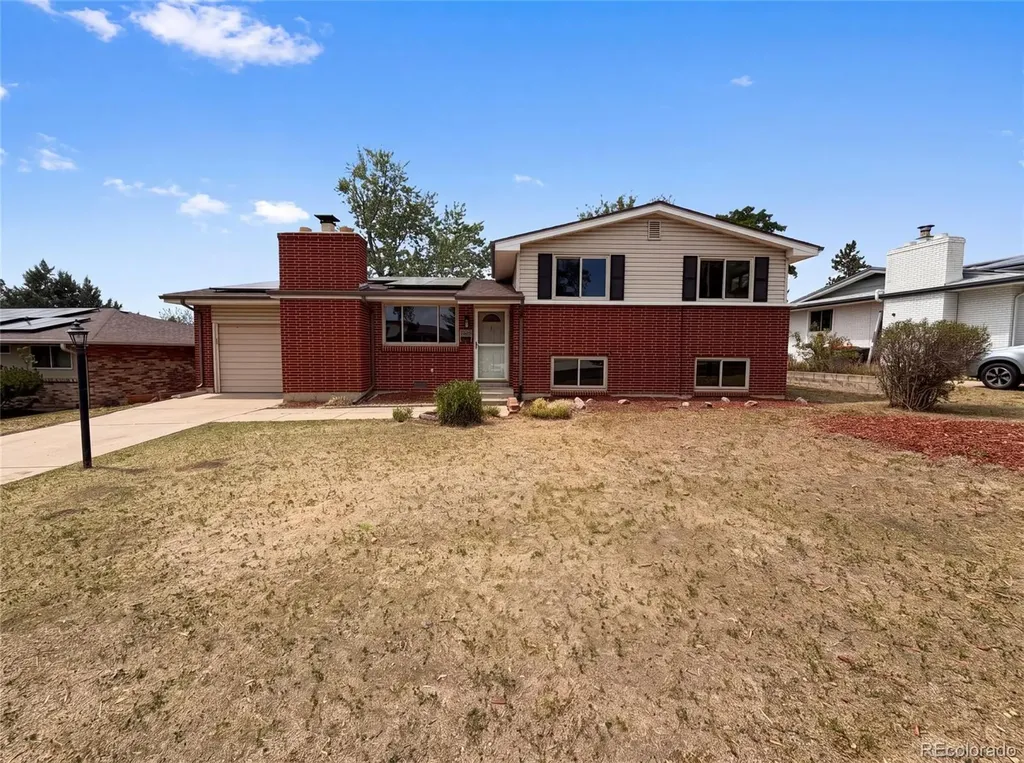 885 W 7th Avenue Drive Broomfield CO 80020