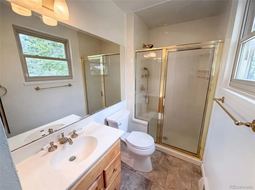 885 W 7th Avenue Drive Broomfield CO 80020