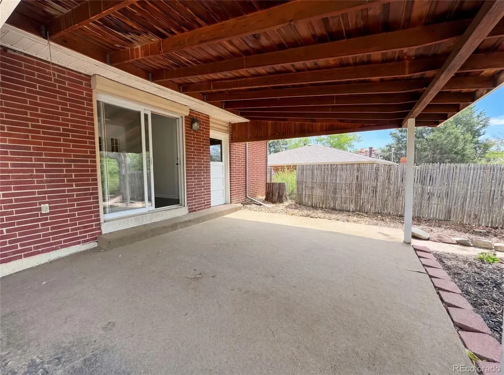 885 W 7th Avenue Drive Broomfield CO 80020