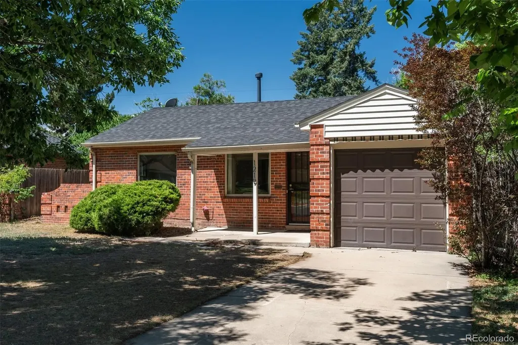 1219 Jasmine Street Denver CO 80220