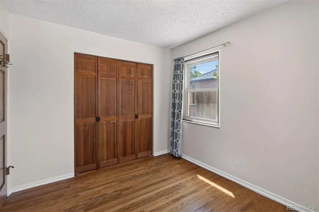 1219 Jasmine Street Denver CO 80220