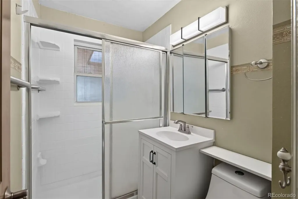 1219 Jasmine Street Denver CO 80220