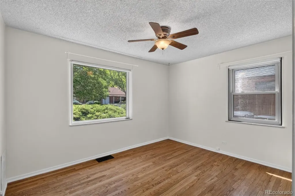 1219 Jasmine Street Denver CO 80220