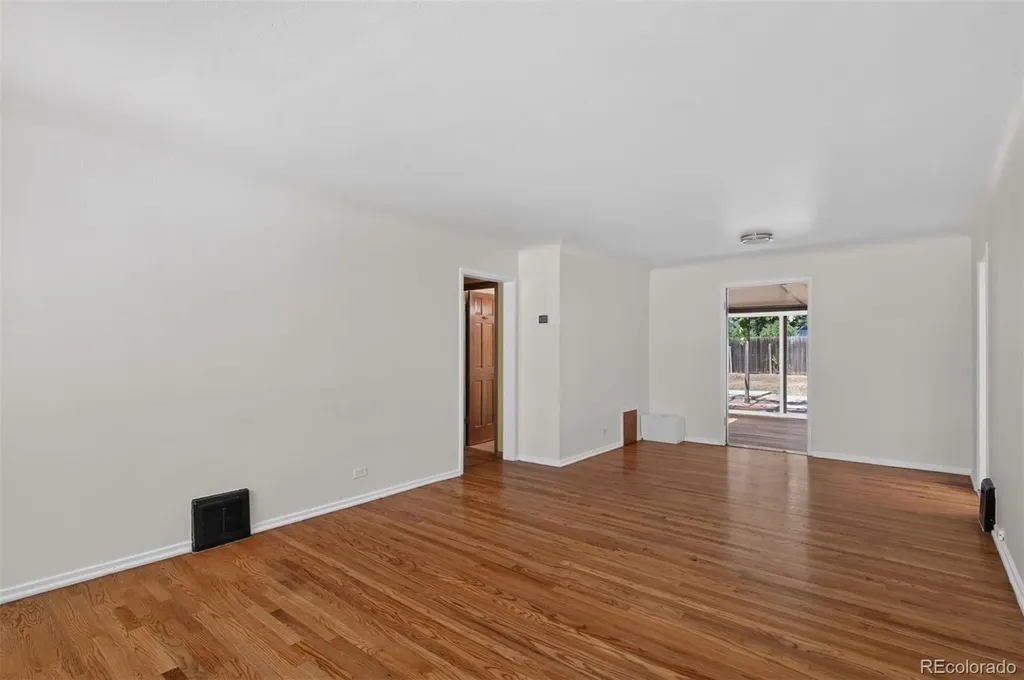 1219 Jasmine Street Denver CO 80220