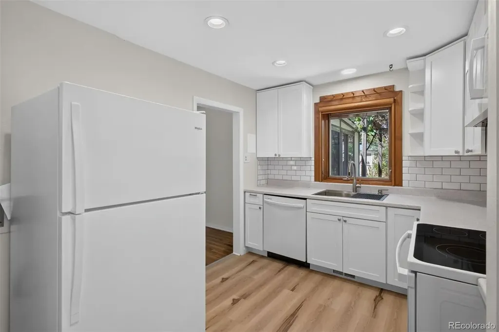 1219 Jasmine Street Denver CO 80220