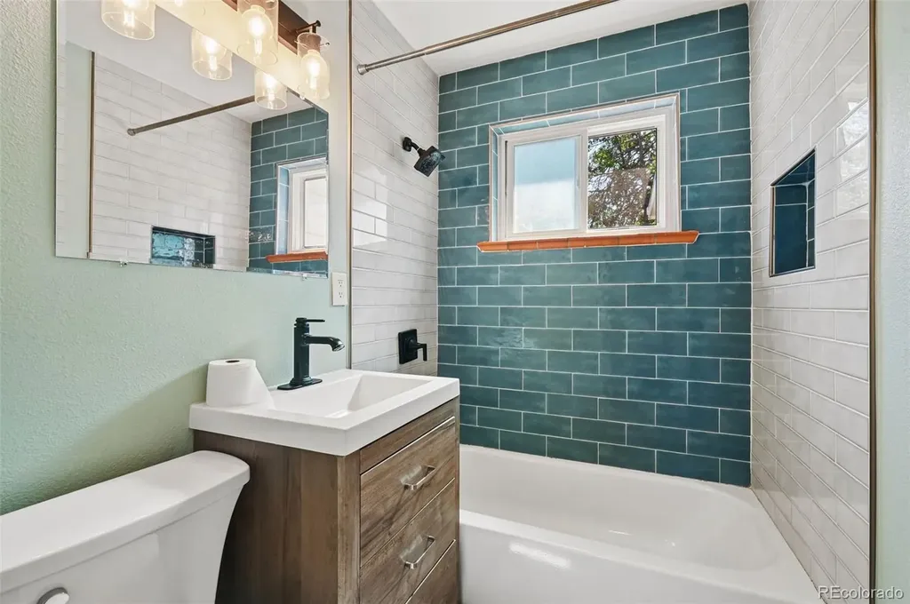 1054 Leyden Street Denver CO 80220