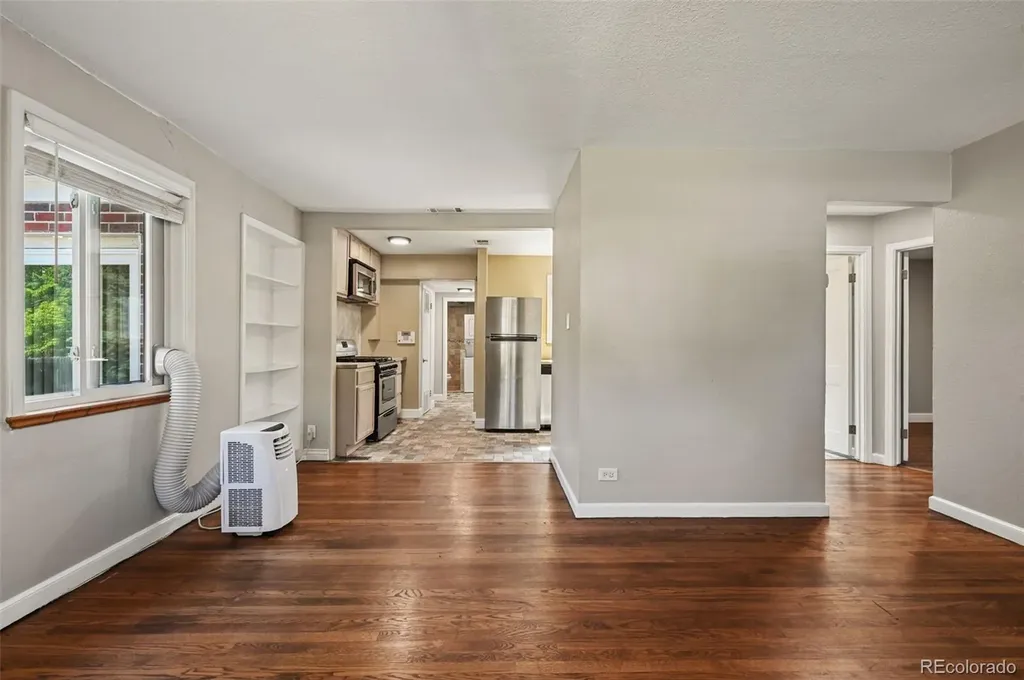 1054 Leyden Street Denver CO 80220