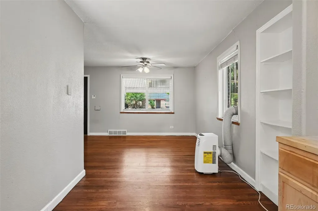 1054 Leyden Street Denver CO 80220
