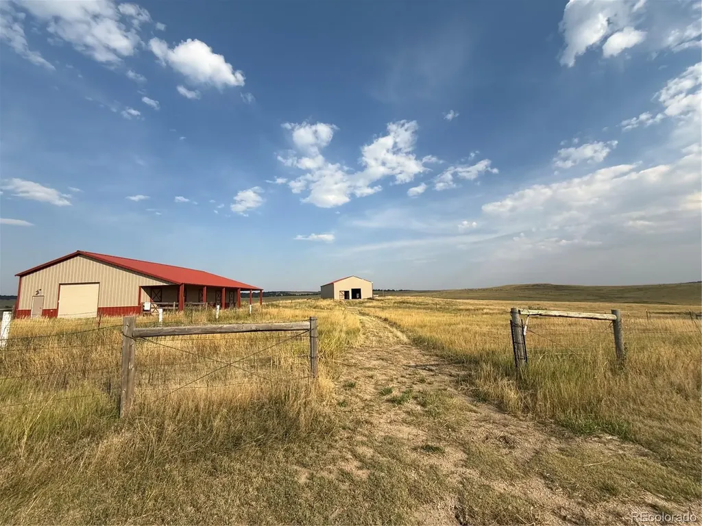22500 Cow Circle Ramah CO 80832