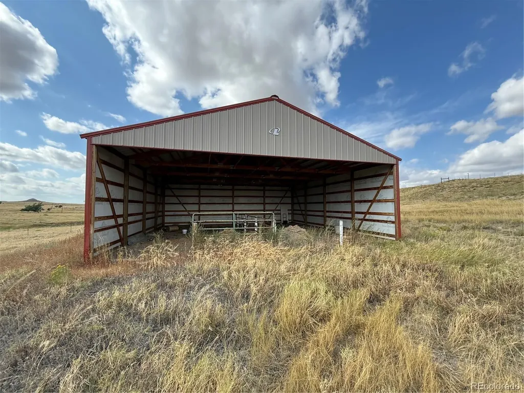 22500 Cow Circle Ramah CO 80832
