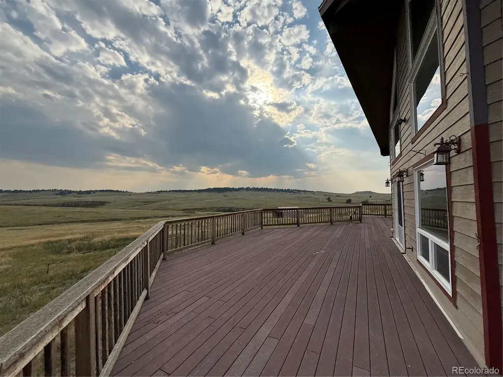 22500 Cow Circle Ramah CO 80832