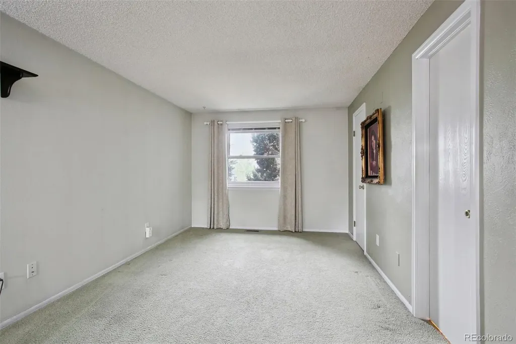 2454 Tulip Street Longmont CO 80501
