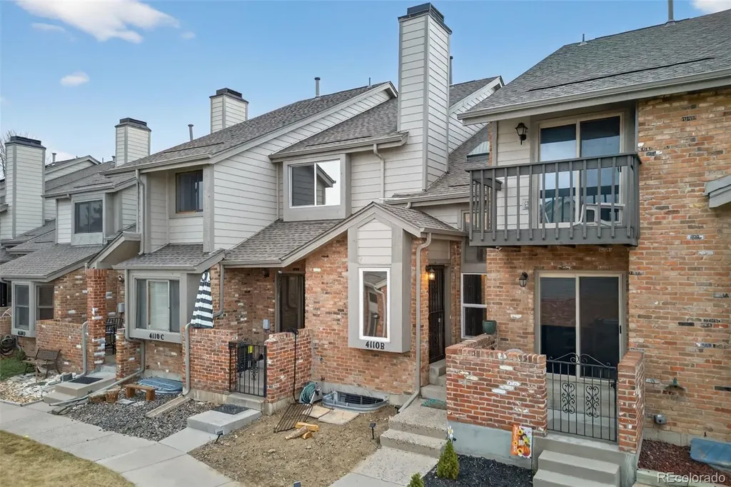 4110 S Evanston Circle Aurora CO 80014