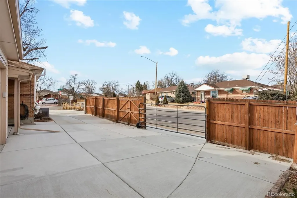 7798 Quivas Street Denver CO 80221